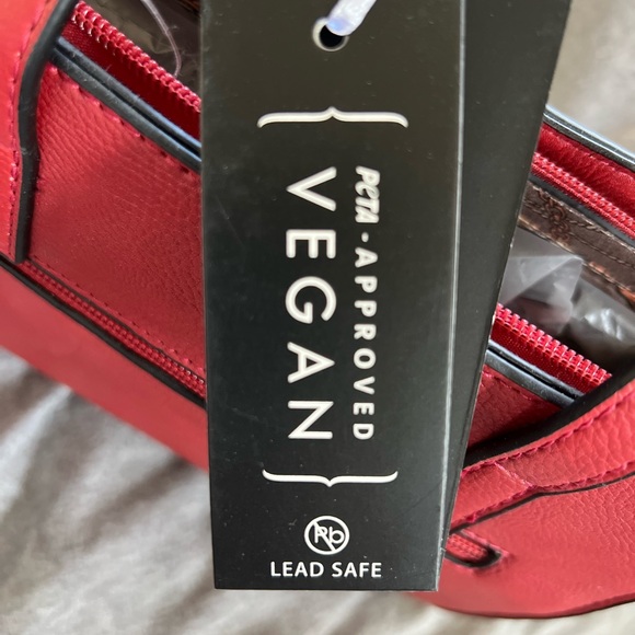 Red Handbag - Picture 13 of 16